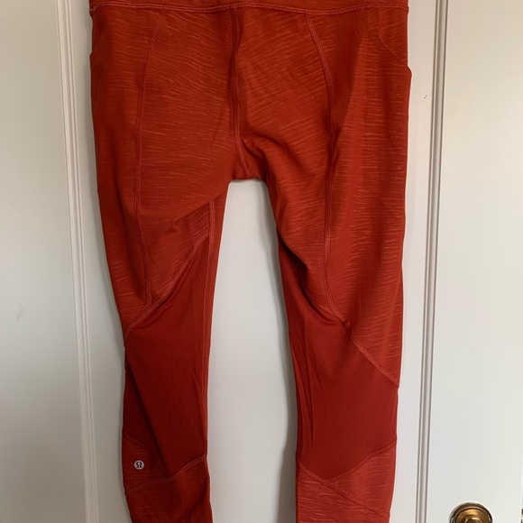 Lululemon 23” Orange Leggings Sz 6 - Picture 2 of 5